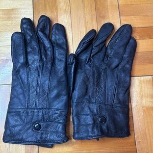 Black Leather Gloves